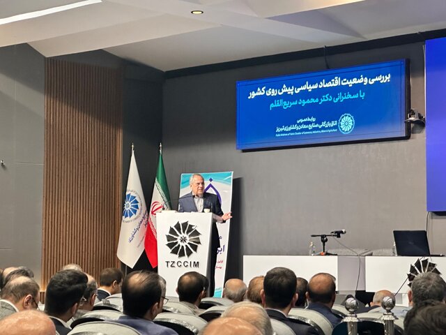 سریع‌القلم: بدون تئوری و ارتباط جهانی نمی‌توان پیشرفت کرد