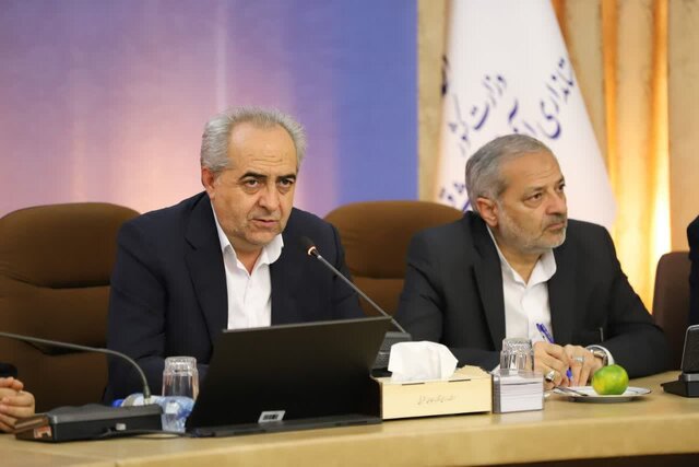 جبران عقب‌ماندگی آذربایجان شرقی در حوزه آموزشی اولویت دارد