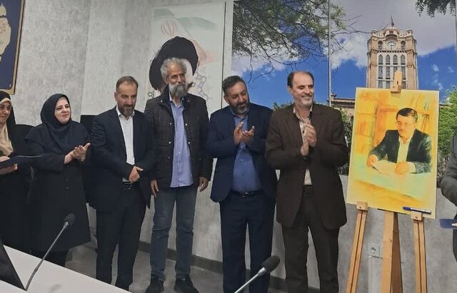 تجلیل از خدمات رسانه‌ای جانباز ۸ سال دفاع مقدس در تبریز