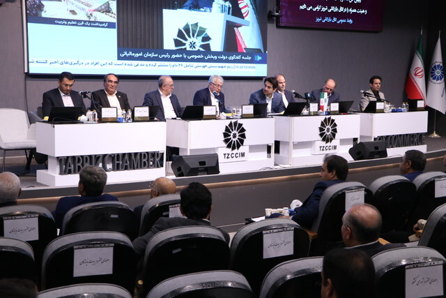 حمایت از تولید در کنار وصول مالیات ضروری است