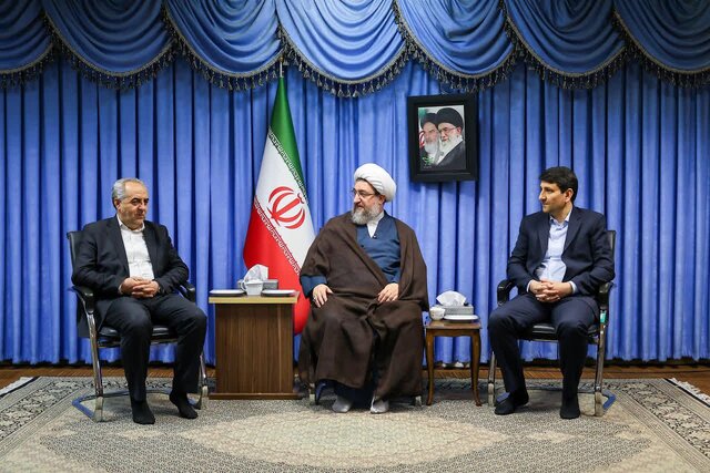 تأکید نماینده ولیفقیه در آذربایجان شرقی بر ضرورت ارتقاء زیرساختهای ارتباطی کشور تأکید نماینده ولیفقیه در آذربایجان شرقی بر ضرورت ارتقاء زیرساختهای ارتباطی کشور