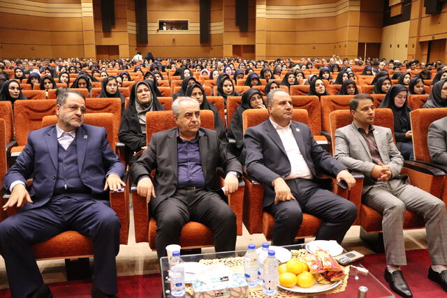 دشمن با ورود به عرصههای شناختی، تصویر وارونهای را به مردم نشان میدهد