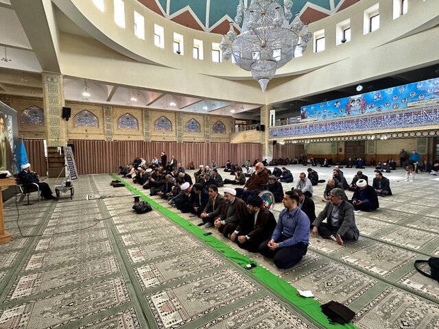 رییس موسسه تنظیم و نشر آثار امام(ره): 
مبارزه با استکبار، ریشه در اندیشه توحیدی امام خمینی(ره) دارد