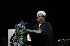 امام جمعه تبریز: بخش خصوصی توانمند، بهترین گزینه برای رهبری اقتصاد کشور است