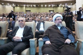 بهرام سرمست، استاندار آذربایجان شرقی و نماینده ولی فقیه احمد مطهری اصل، استان آذربایجان شرقی در بیست ونهمین همایش ملی توسعه غیر نفتی در تبریز 