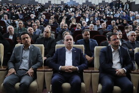  غلامرضا نوری قزلجه وزیر جهاد کشاورزی و محمدتقی اعلمی رئیس دانشگاه تبریز در هفتادمین سالگرد تاسیس دانشکده کشاورزی دانشگاه تبریز