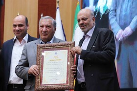 علیرضا منادی سفیدان نمایندهٔ مجلس شورای اسلامی در مراسم بزرگداشت چهل‌وسومین سالگرد تأسیس دانشگاه آزاد اسلامی واحد تبریز