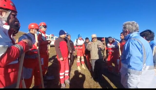 تکرار تجربه تلخ ارسباران در دیزمار/ بیل، سلاح اصلی امدادگران در نبرد با آتش