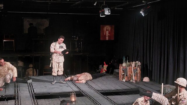 تئاتر «اؤلولری قویلایین»؛ فریاد صلح در تبریز