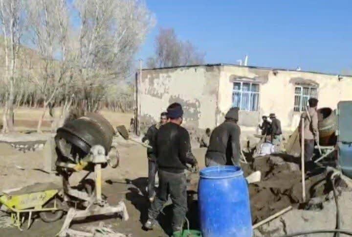 روایت همدلی اهالی روستا؛ از دل خاک تا سقف مدرسه