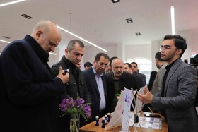 علیرضا منادی سفیدان نمایندهٔ مجلس شورای اسلامی در آیین افتتاح کارخانه نوآوری تبریز