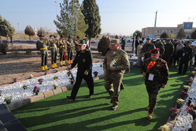 حضور نمایندگان سازمان همکاری شانگهای بر مزار شهید گمنام و ادای احترام به شهدای محور مقاومت در قرارگاه تیپ مکانیزه سپاه در شبستر 