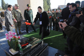 حضور نمایندگان سازمان همکاری شانگهای بر مزار شهید گمنام و ادای احترام به شهدای محور مقاومت در قرارگاه تیپ مکانیزه سپاه در شبستر 