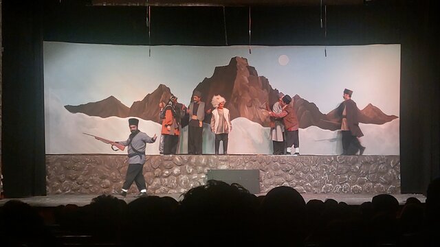 نمایش «قاچاق نبی»، روایتی از قهرمانان آذربایجانی