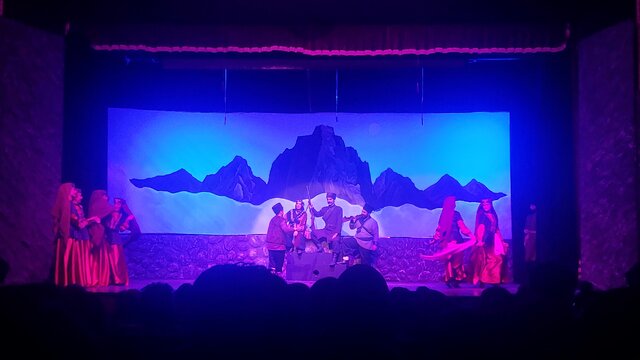 نمایش «قاچاق نبی»، روایتی از قهرمانان آذربایجانی