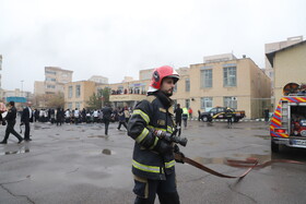 بیست و هفتمین مانور سراسری زلزله در هنرستان خدیجه کبری تبریز