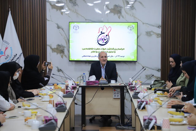 بالاترین رسالت زنان، مادر بودن و ایفای نقش فرهنگی است