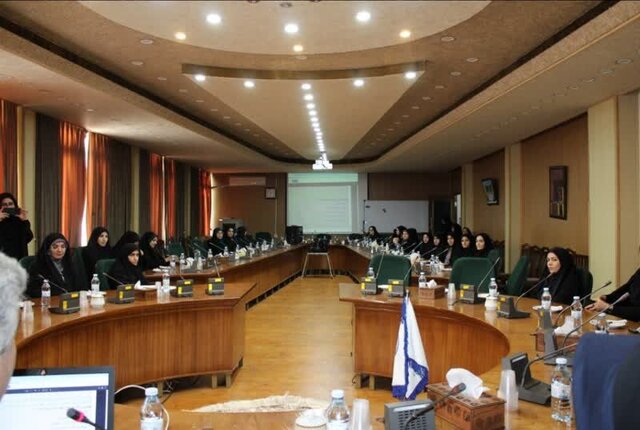 سبک زندگی مدرن؛ در صورت نبود تعادل، میتواند زمینهساز آسیبهایی برای بانوان شود