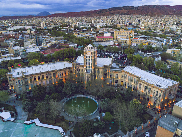 احیاء و میزبانی عمارت تاریخی ساعت تبریز از گردشگران نوروزی