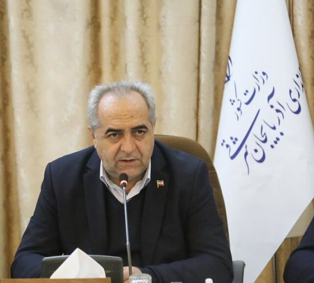 استاندار آذربایجان شرقی: چالش‌های مرتبط با مدارس غیردولتی بررسی شود