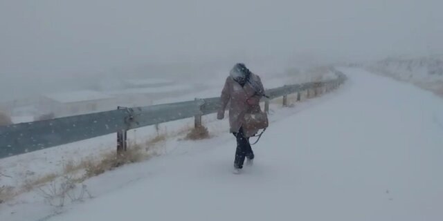 خانم مسعودی فر داستان معلمانی که حضورشان، گرمترین اتفاق روزهای سرد و برفی زمستان است