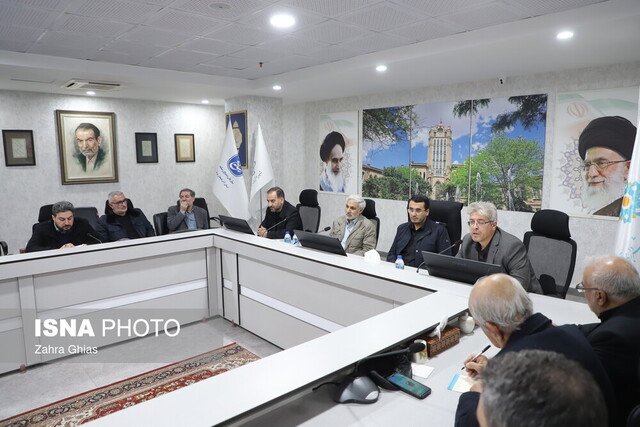 نماینده مردم تبریز: بخشی از سناریوی دشمن پیوند مسائل اجتماعی و اقتصادی است
