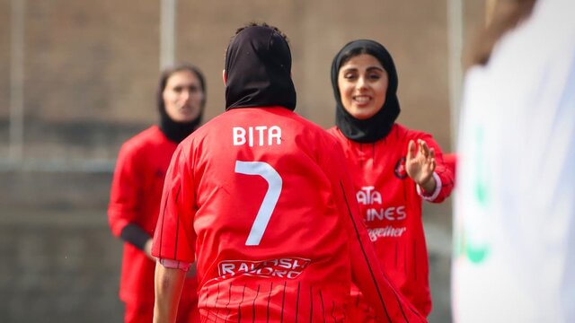 ناکامی زنان تراکتوری در گام دوم مقابل پدیده سیرجان