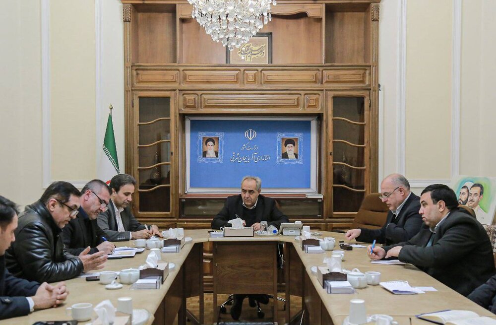 استاندار: تعامل مستقیم با بازاریان و اصناف اولویت مدیریت آذربایجان شرقی است