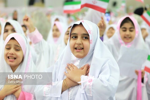 فرماندار خرم‌دره: آموزش و پرورش در ساخت جامعه‌ای پیشرفته و پویا نقش کلیدی دارد