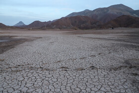 به دلیل نزدیکی به شهر تبریز، این سد با هدف تامین بخشی از آب شهر تبریز احداث شد. اما برخی دخالت های انسانی، برای حجم ذخیره آب پشت این سد مشکلاتی ایجاد کرده است.