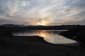 آب شهرستان تبریز از چهار منبع خط آبرسانی زرینه رود ۵۵ درصد، خط آبرسانی نهند ۱۳ درصد، چاه ها ( هروی، سعید آباد، قزلجه میدان) ۳۱ درصد و قناتها یک درصد تامین می شود.