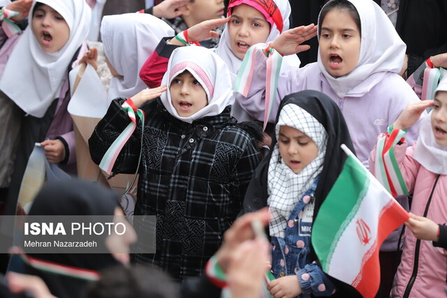عضو هیات علمی دانشگاه میبد: نسل جوان، امید زنده و تپنده‌ این سرزمین است