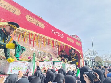 تشییع ۱۲ پیکر پاک شهدای اقتدار بر دوش مردم تبریز