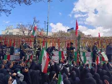 تشییع ۲۰ ستاره‌ی اقتدار بر دوش مردم تبریز