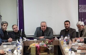 تأکید استاندار آذربایجان شرقی بر حل معیشت کارگران و تدوین برنامه برای بازسازی بلبرینگ سازی