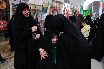 آیین بزرگداشت روز دختر در گلزار شهدا