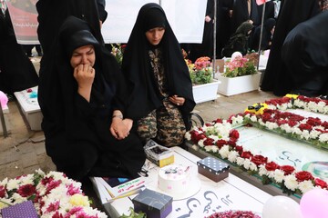 آیین بزرگداشت روز دختر در گلزار شهدا