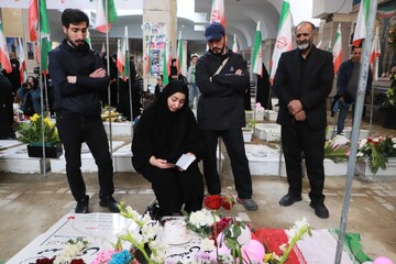 آیین بزرگداشت روز دختر در گلزار شهدا