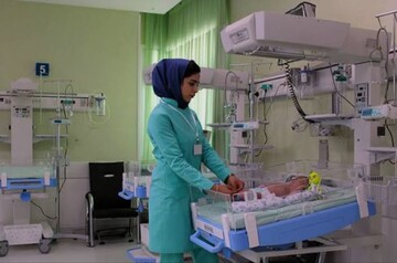 بهبود وضعیت نوزاد و شرایط روحی والدین، با اجرای مراقبت خانواده‌محور در NICU
