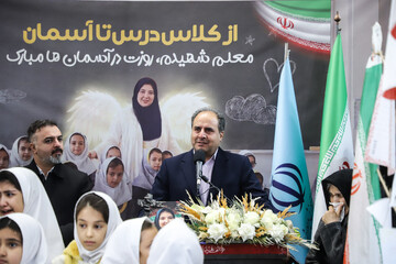 سخنرانی اسفندیار صادقی، مدیر کل اداره آموزش و پروش استان در گرامیداشت روز معلم شهیده ندا امینی آذر در تبریز