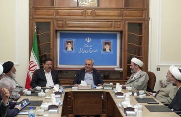 استاندار آذربایجان شرقی: قدردان حمایت ویژه دفتر آیت‌الله سیستانی از آسیب‌دیدگان جنگ هستیم