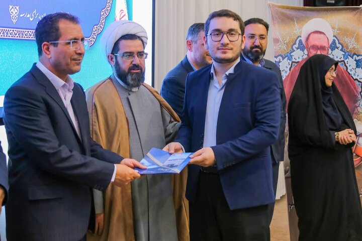 معاون استاندار آذربایجان شرقی: معلمان ایراندوستی، نقادی و نقدپذیری را آموزش دهند