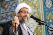 امام جمعه تبریز: اگر صلح باشد برای همه منطقه است و اگر جنگ باشد همه منطقه را دربر می‌گیرد