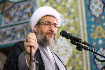 امام جمعه تبریز: خلیج فارس خانه ماست/ ایران درباره امنیت و رفت‌وآمدها تصمیم می‌گیرد