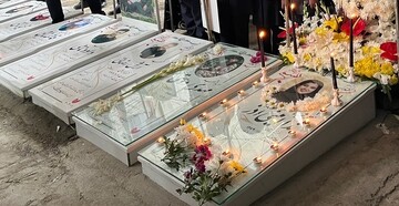 معلمی که در کلاس شهادت هم دانش‌آموزش را رها نکرد