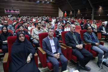 پنجمین دوره «جشن وصال» با تجلیل از ۱۳۰ زوج جوان در تبریز برگزار شد