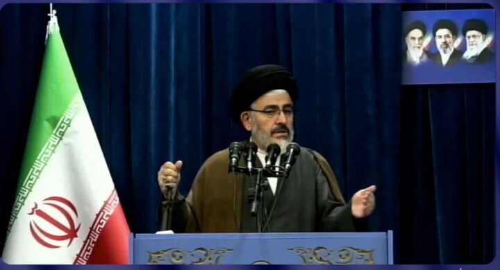 امام جمعه ارومیه: بازخوانی مکتب امام خمینی (ره) ضرورت امروز جامعه است