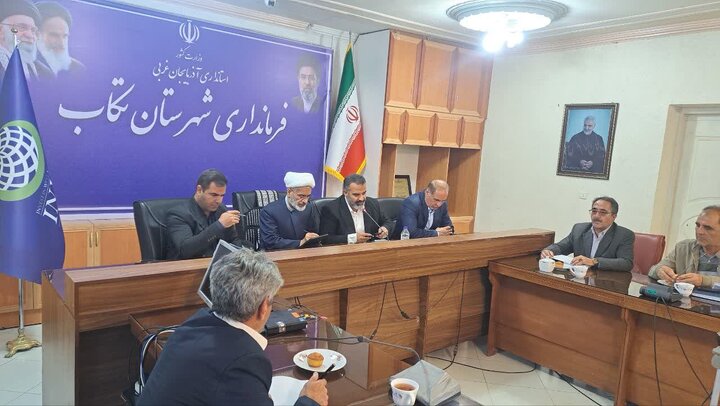 فرماندار تکاب: حمایت از تولید، اشتغال و سرمایه‌گذاری از اولویت‌های اصلی شهرستان است