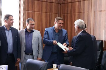 تحویل اسناد مالکیت اراضی صوفیان به اهالی شهر پس از چند دهه پیگیری