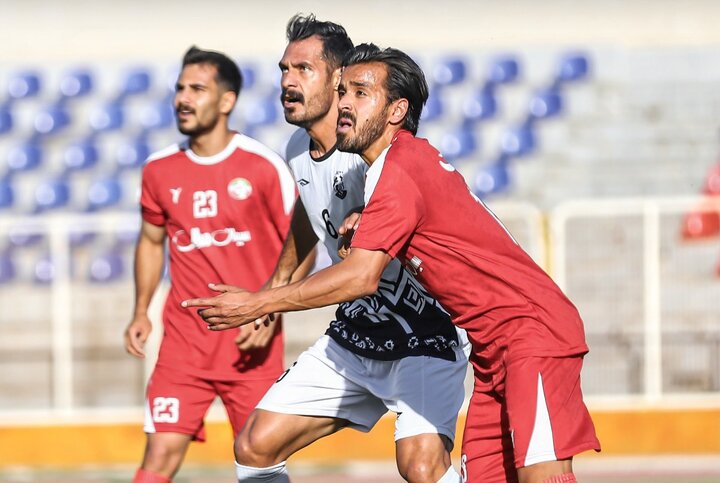 کاراگستر با گل دیرهنگام بعثت زمین‌گیر شد